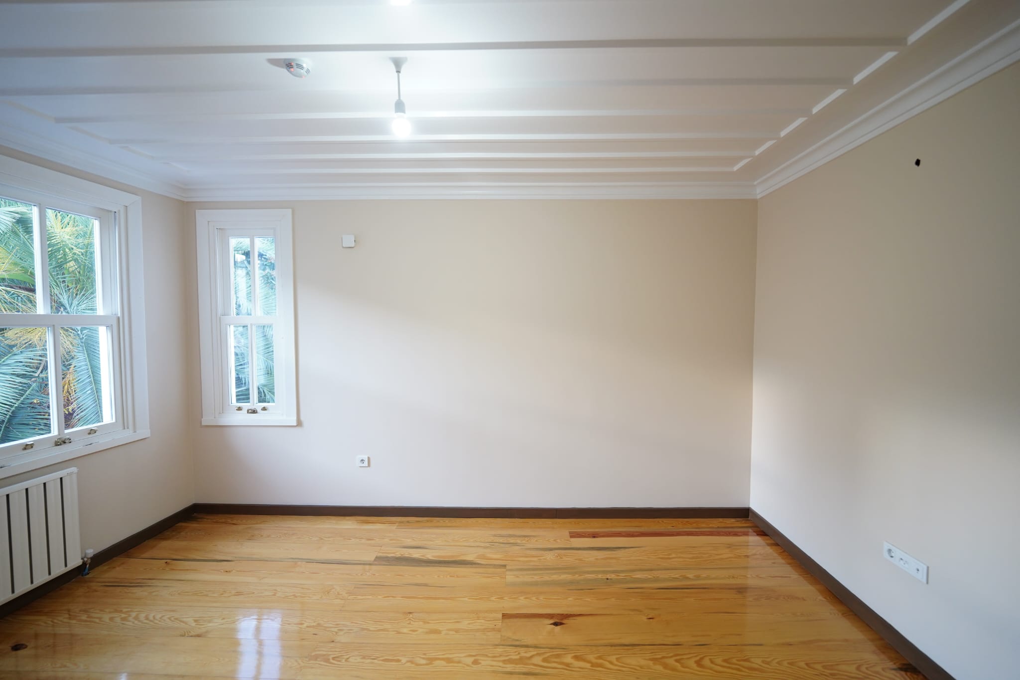 EYÜP'TE MERKEZİ LOKASYONDA TİCARİ KİRALIK BAHÇELİ TARİHİ BİNA  - 8