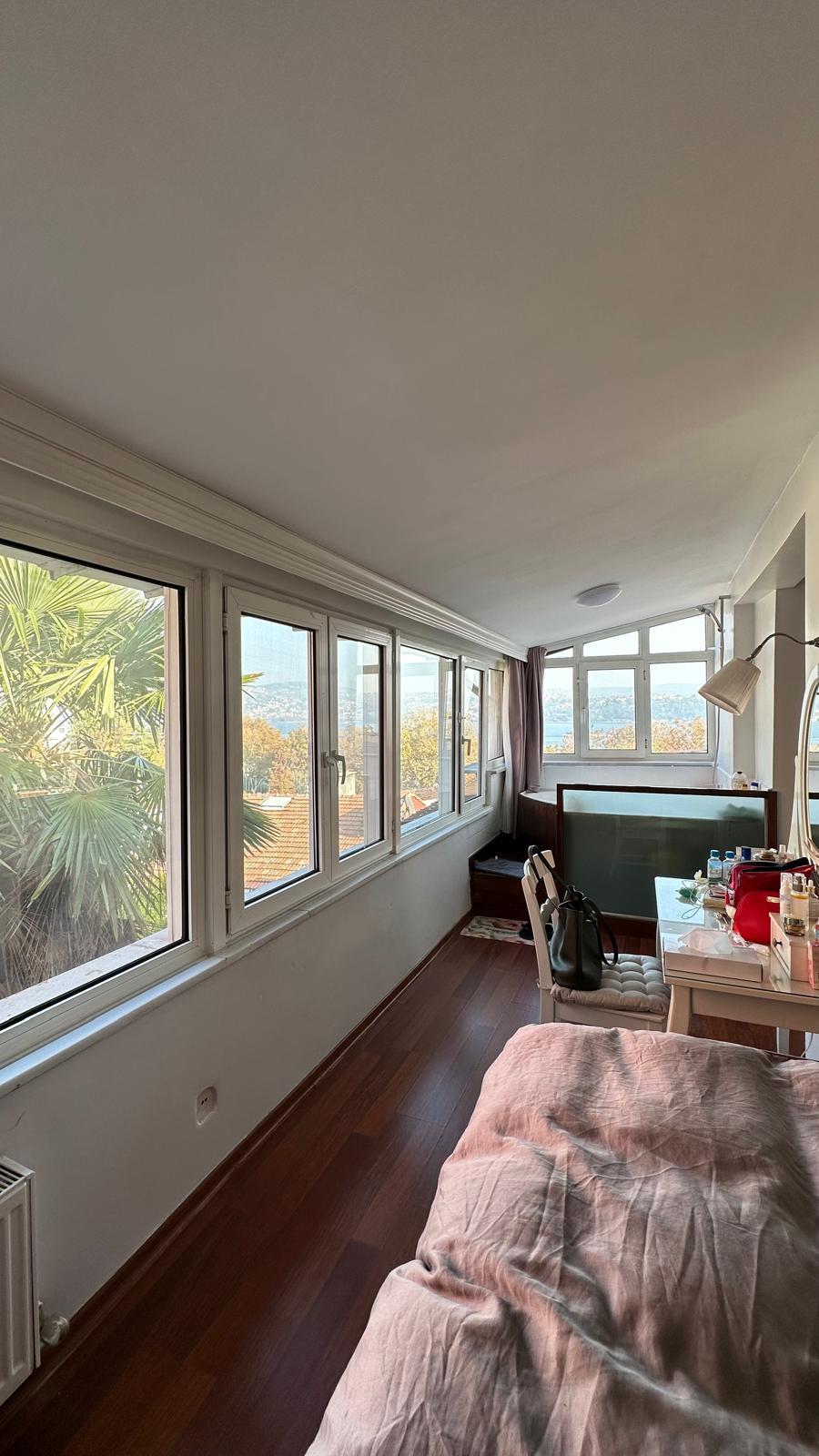 YENİKÖY'DE BOĞAZ MANZARALI 3 KATLI  BİNA - 10