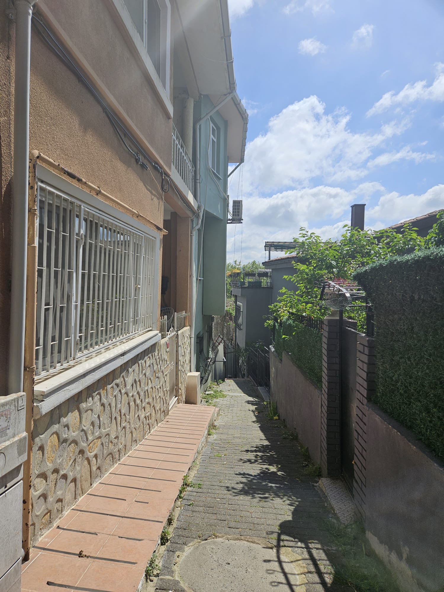 YENİKÖY'DE BOĞAZ MANZARALI 3 KATLI  BİNA - 19