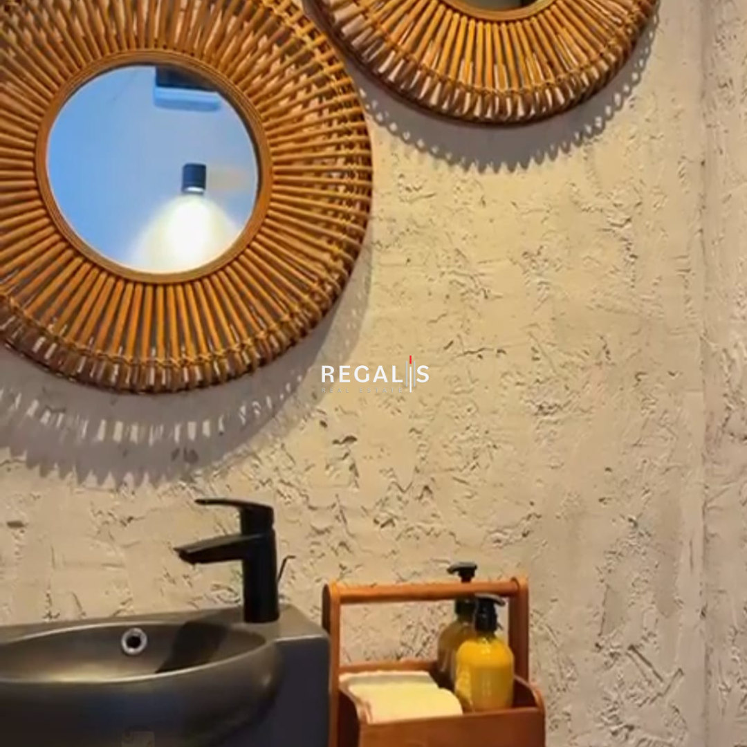 EMİRGAN'DA BOĞAZ MANZARALI YENİLENMİŞ 3+1 DAİRE - 11