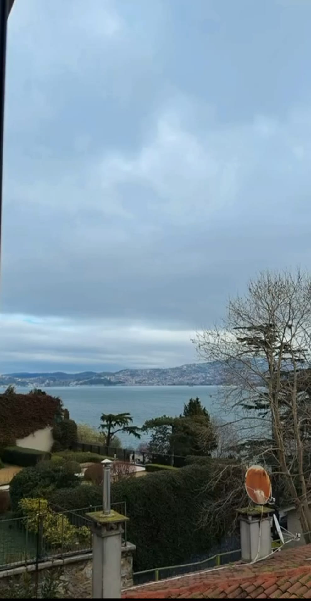 EMİRGAN'DA BOĞAZ MANZARALI YENİLENMİŞ 3+1 DAİRE - 3