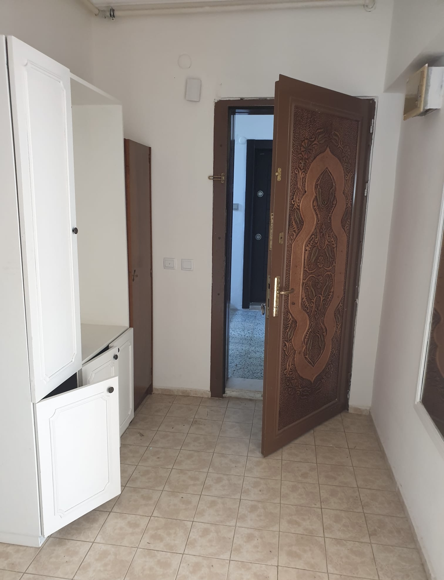 ANTALYA KONYAALTI'NDA GÜRSU ALTIN SİTESİ 2+1 DAİRE - 8
