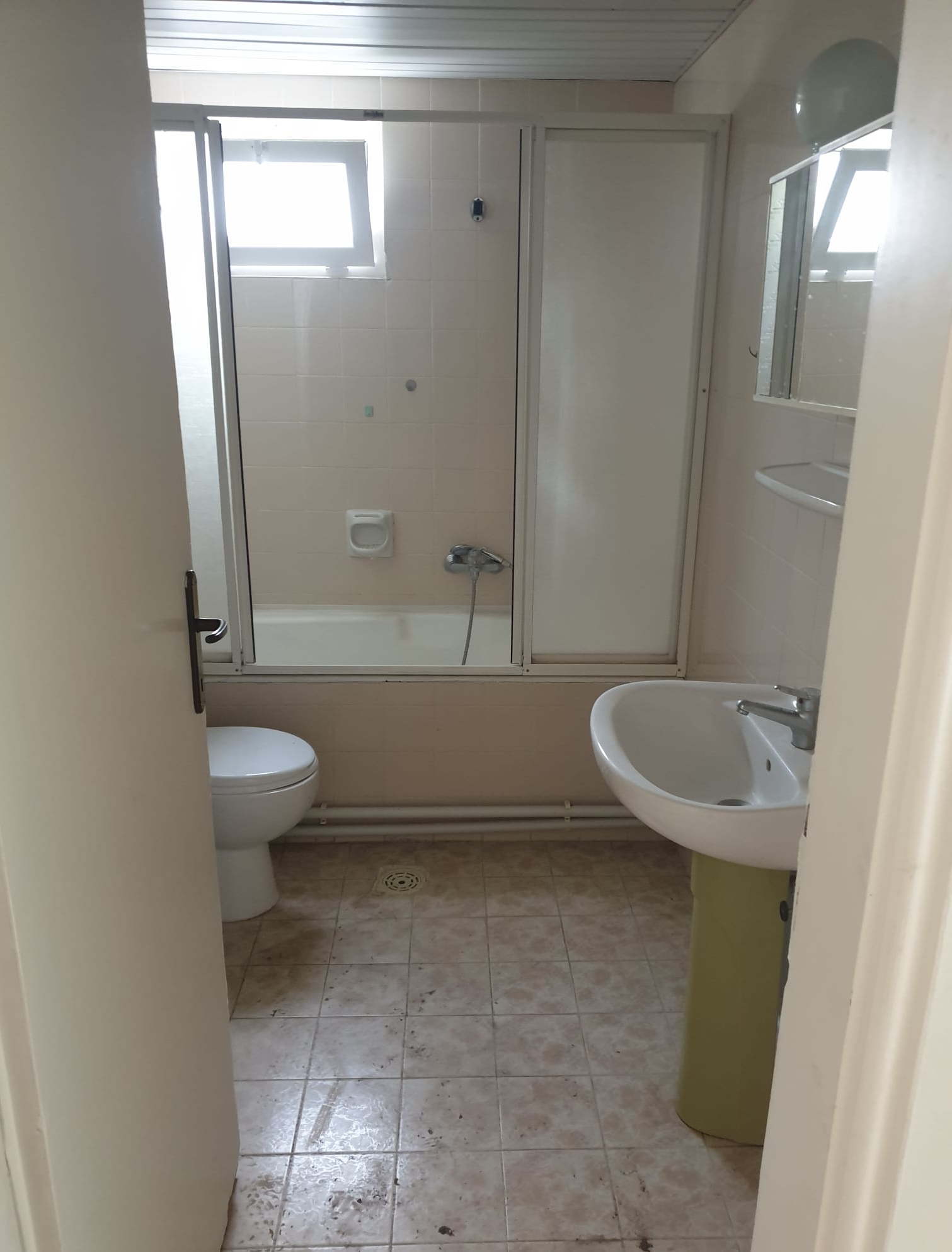 ANTALYA KONYAALTI'NDA GÜRSU ALTIN SİTESİ 2+1 DAİRE - 15