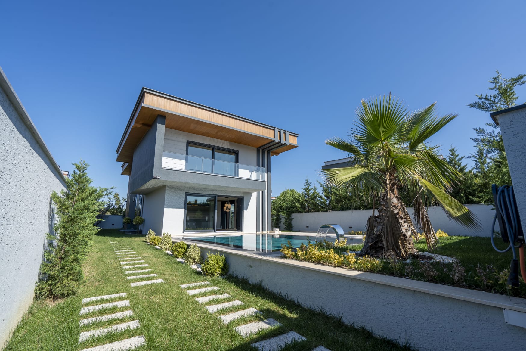 ŞİLE KUMBABA'DA SATILIK ÇOK ÖZEL BİR VİLLA - 2