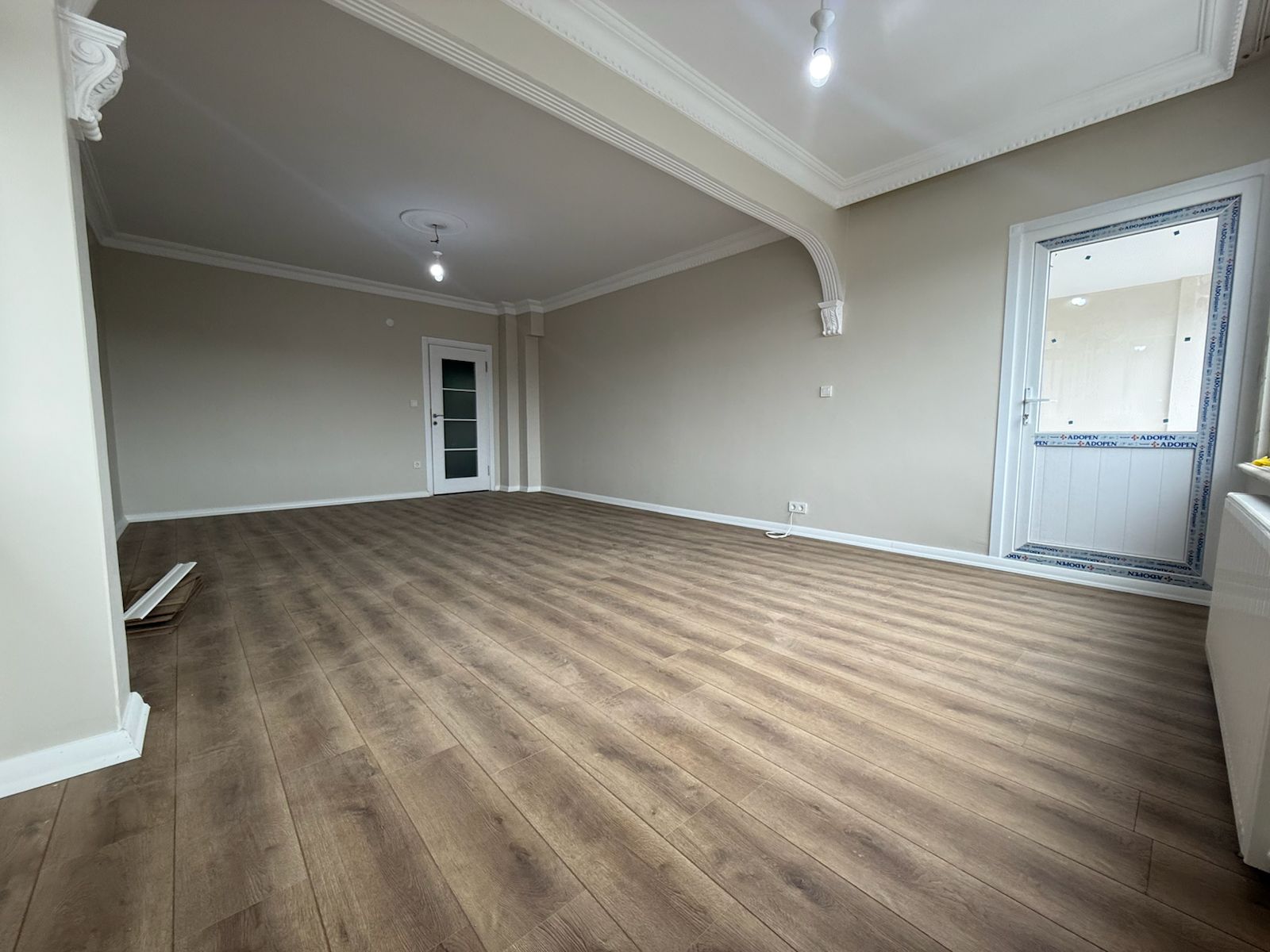 TARABYA AYDINEVLER'DE, İTÜ ONAYLI GÜÇLENDİRMELİ, MANZARALI, 2+1. 3+1 ALTERNATİF DAİRELER - 4