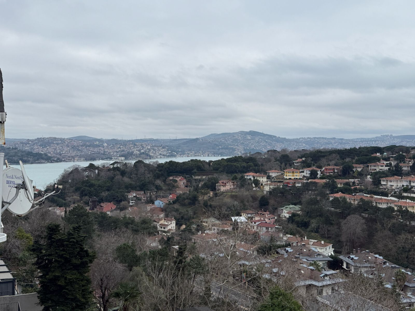 TARABYA AYDINEVLER'DE, İTÜ ONAYLI GÜÇLENDİRMELİ, MANZARALI, 2+1. 3+1 ALTERNATİF DAİRELER