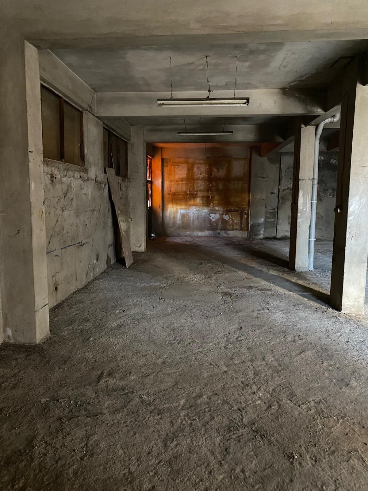 SARIYER PINAR MAH.ÇİFT GİRİŞLİ  200M2 DEPO  - 4