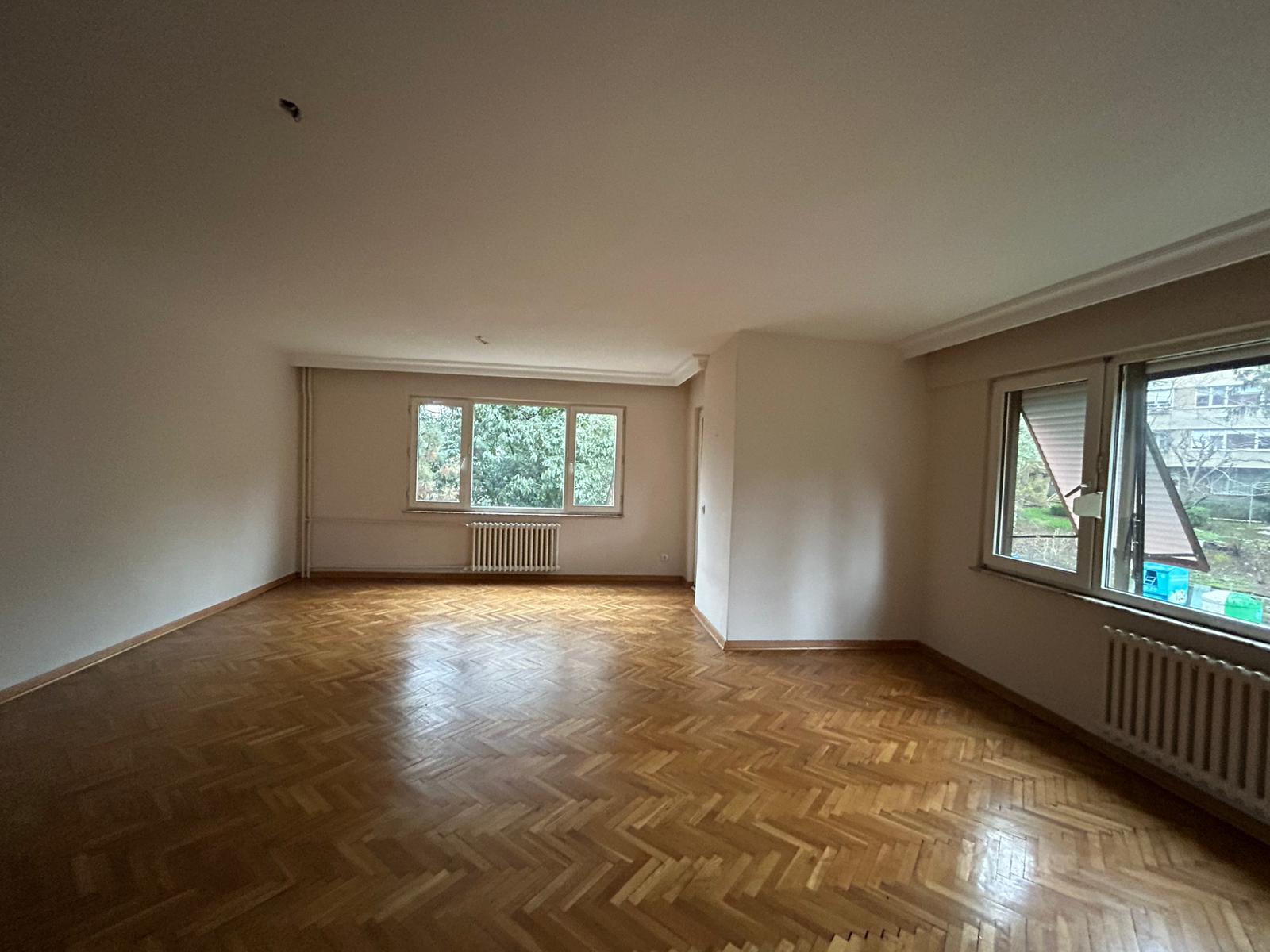 LEVENT KONAKLAR, OTAŞ SİTESİ'NDE 150M2 NET, ŞÖMİNELİ,  3+1 ARA KAT DAİRE - 4