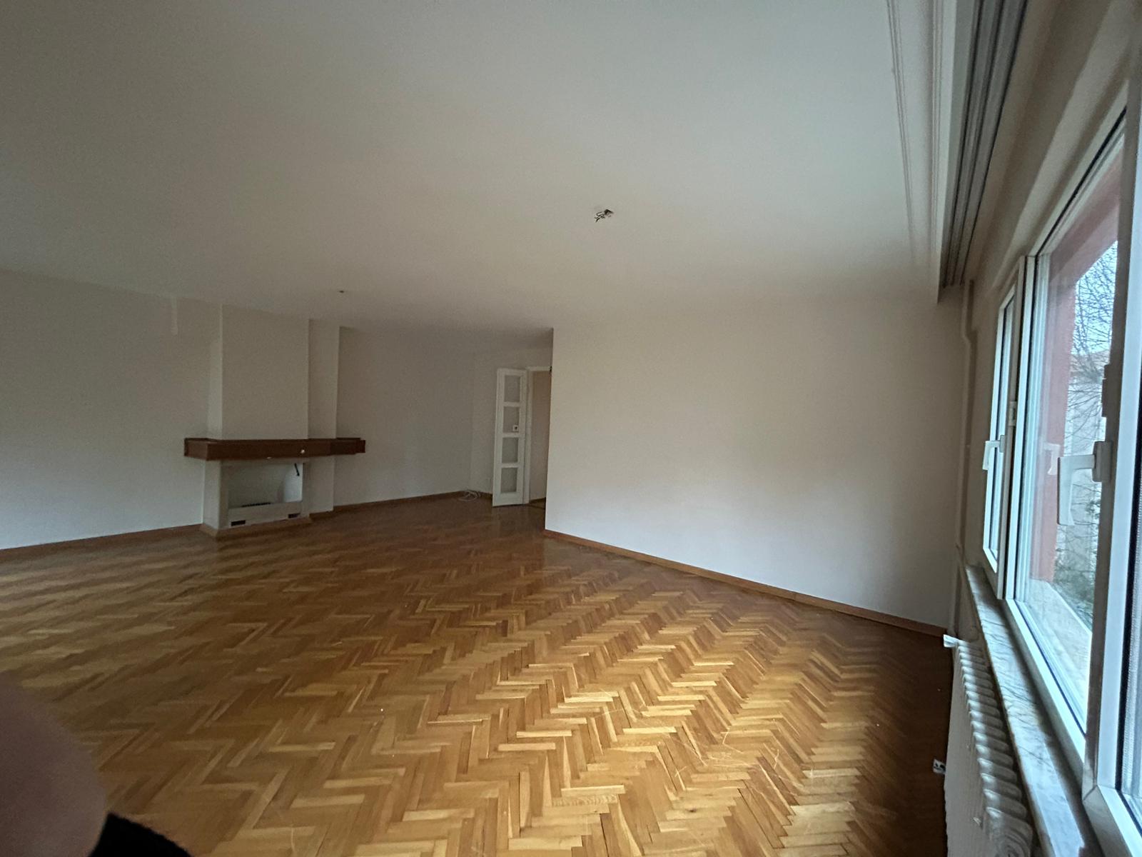 LEVENT KONAKLAR, OTAŞ SİTESİ'NDE 150M2 NET, ŞÖMİNELİ,  3+1 ARA KAT DAİRE - 7