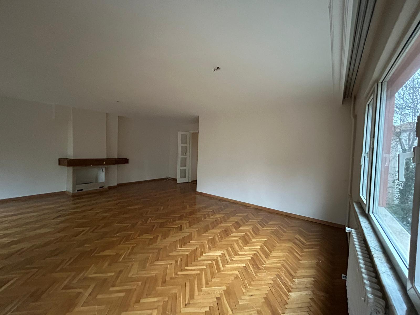 LEVENT KONAKLAR, OTAŞ SİTESİ'NDE 150M2 NET, ŞÖMİNELİ,  3+1 ARA KAT DAİRE - 18