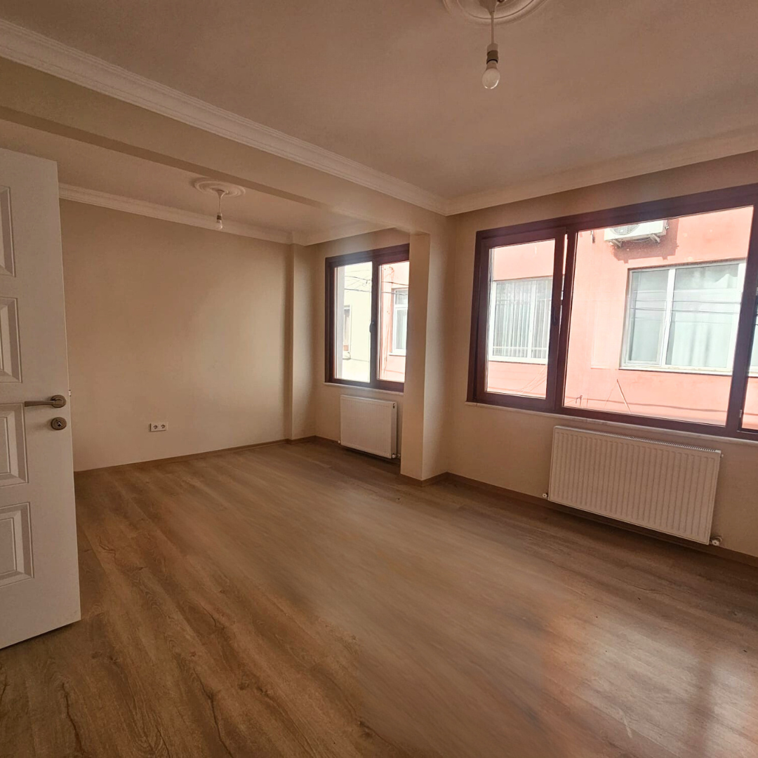 RUMELİHİSARI'NDA 4+1 MÜSATAKİL EV - 12