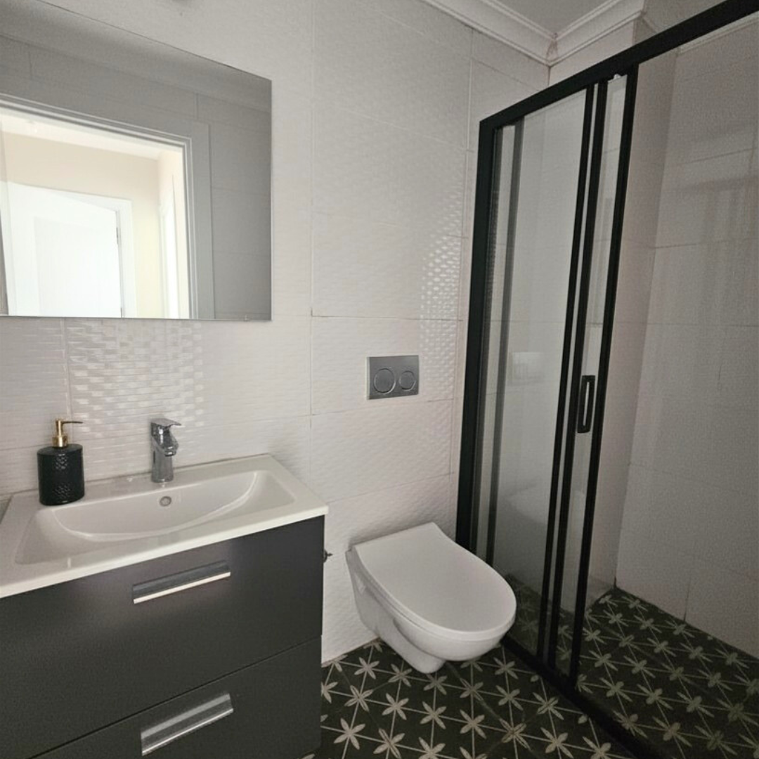 RUMELİHİSARI'NDA 4+1 MÜSATAKİL EV - 15