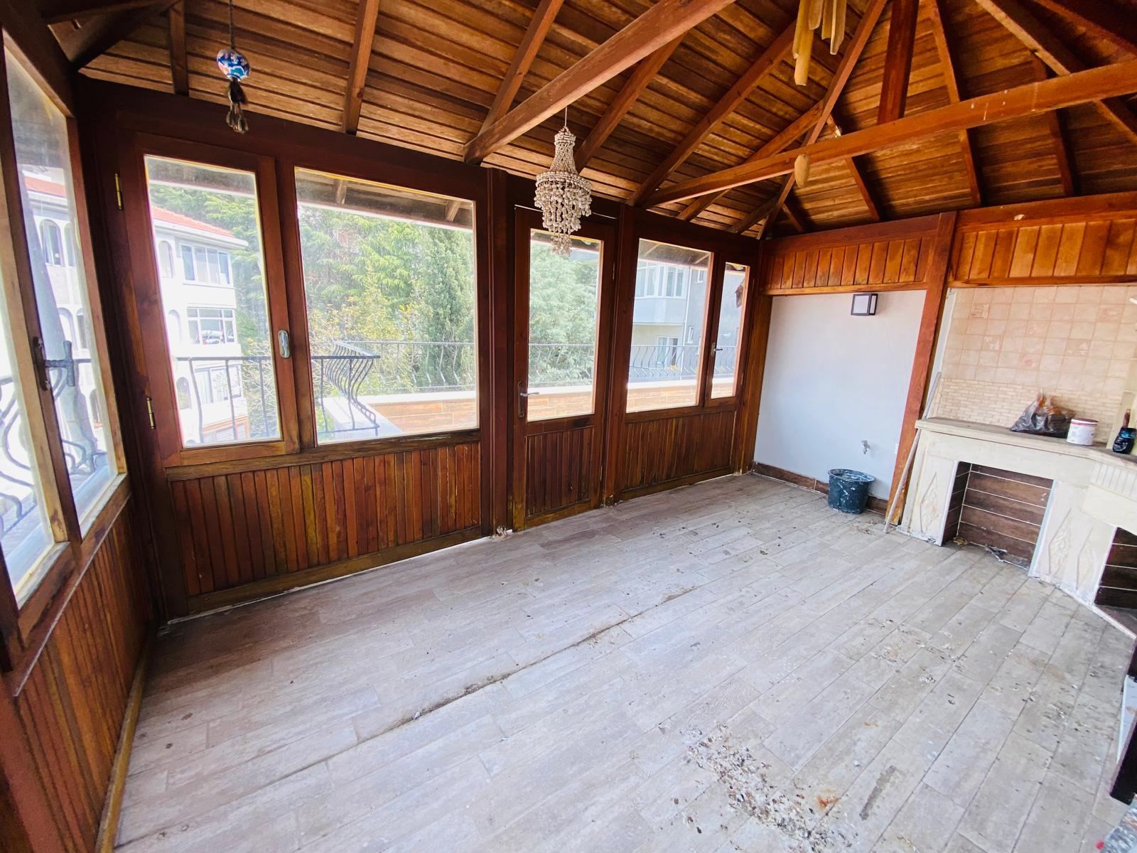 TARABYA'NIN EN NEZİH SOKAĞINDA.FERAH,AYDINLIK,5+1 ÇATI DUBLEKS - 14