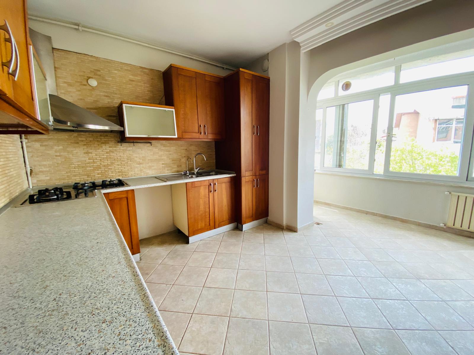 TARABYA'NIN EN NEZİH SOKAĞINDA.FERAH,AYDINLIK,5+1 ÇATI DUBLEKS - 16