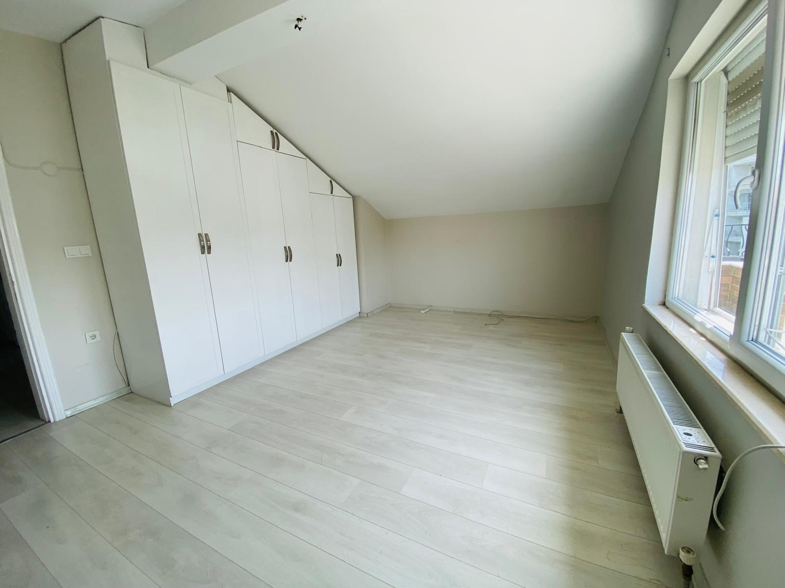 TARABYA'NIN EN NEZİH SOKAĞINDA.FERAH,AYDINLIK,5+1 ÇATI DUBLEKS - 21