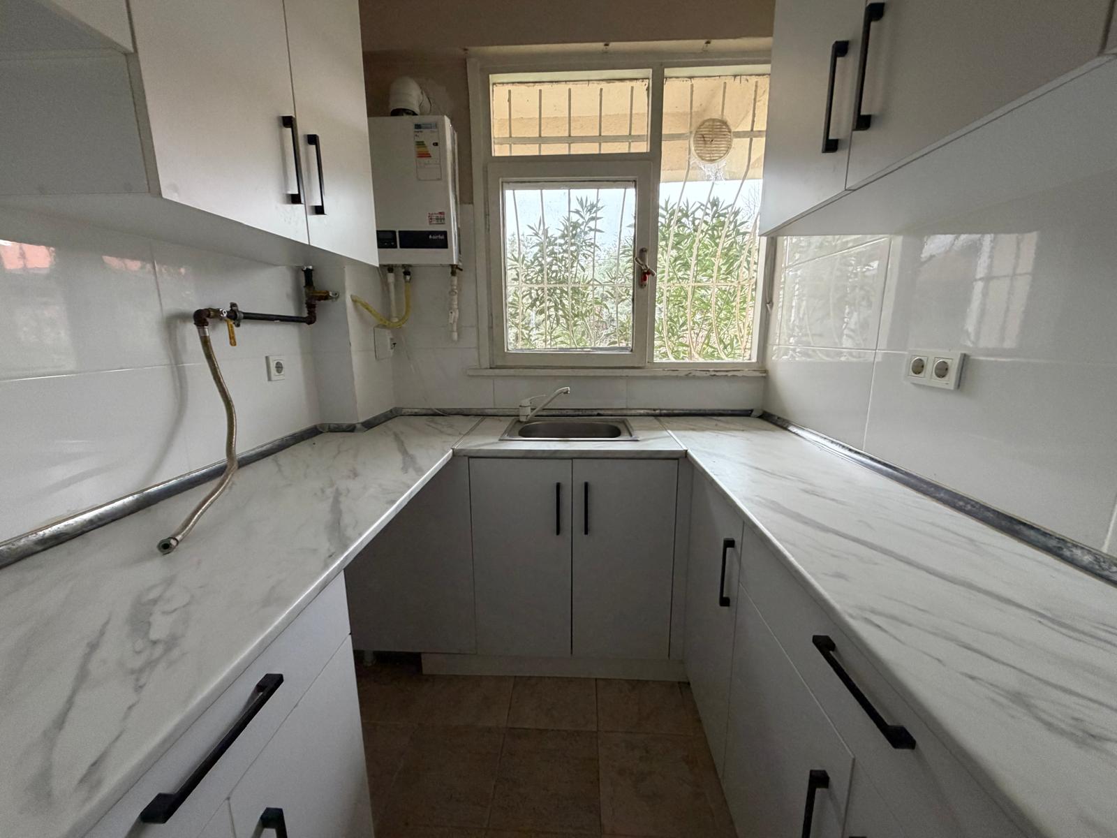 YENİKÖY OYMAK SİTESİNDE 2+1 DAİRE - 4