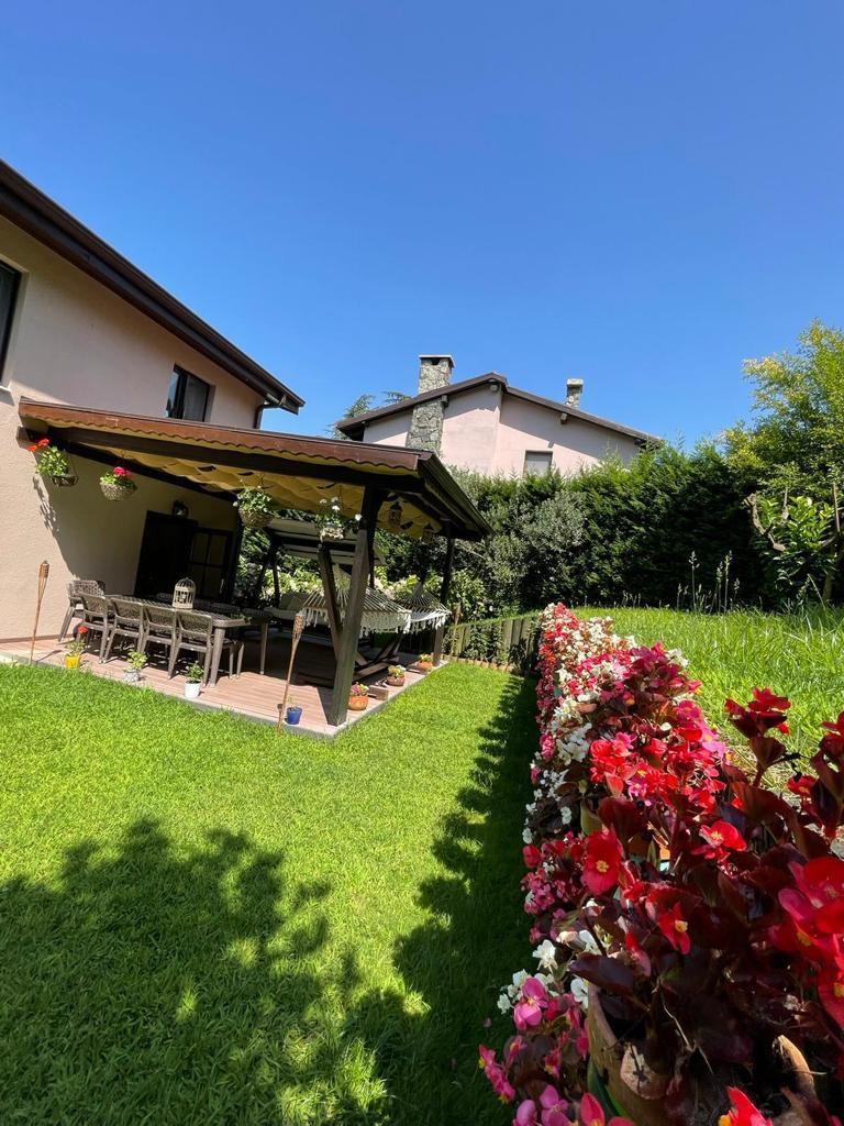 SAPANCA'DA 1200M2 BAHÇE İÇİNDE ÇOK ÖZEL BİR VİLLA - 36