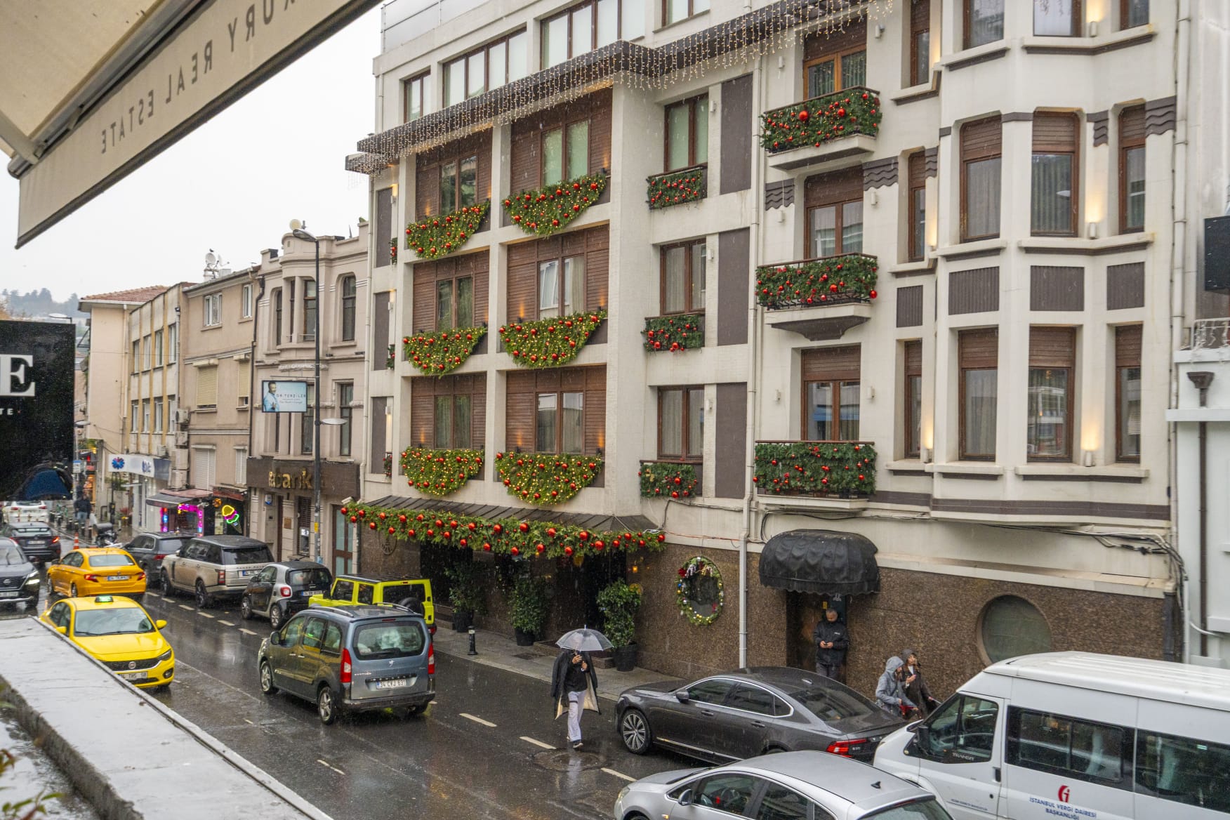 Bebek Cadde’de Tabela Değeri Yüksek 125m2 4+1