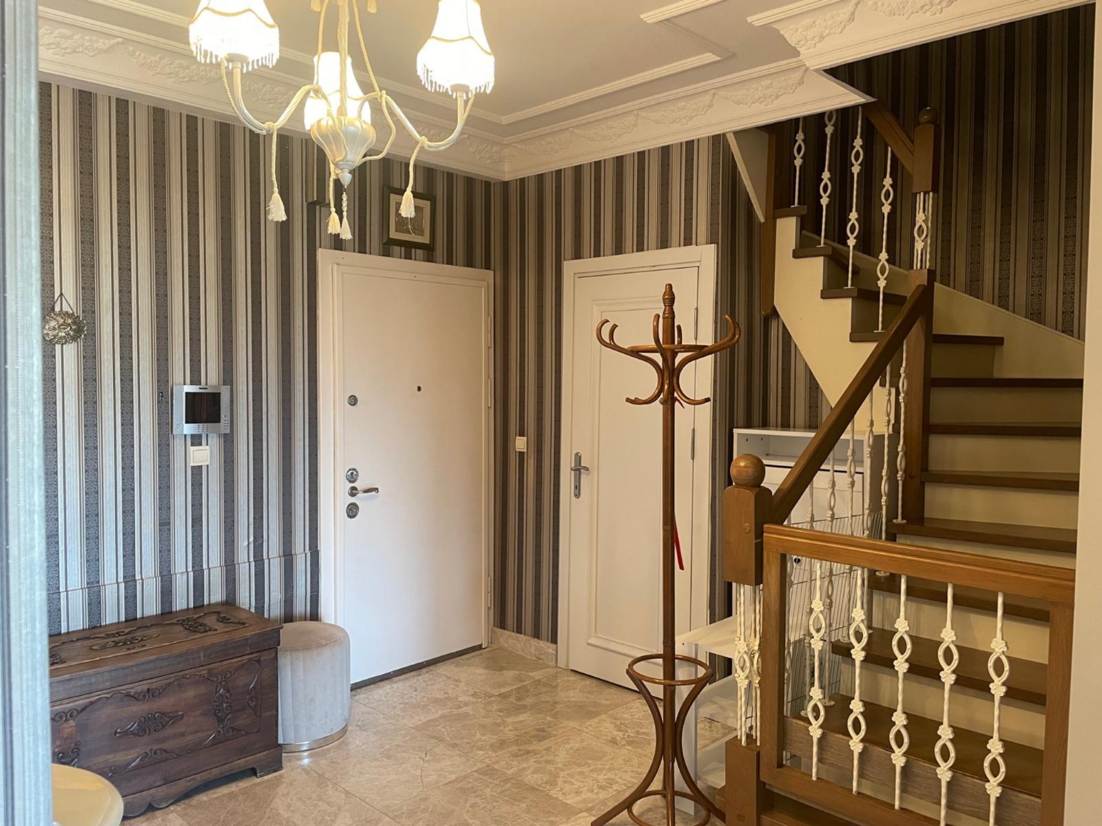 SARIYER'DE ORMANA KOMŞU SİTEDE GENİŞ VE MÜSTAKİL  BAHÇE KULLANIMLI DUBLEKS DAİRE - 13