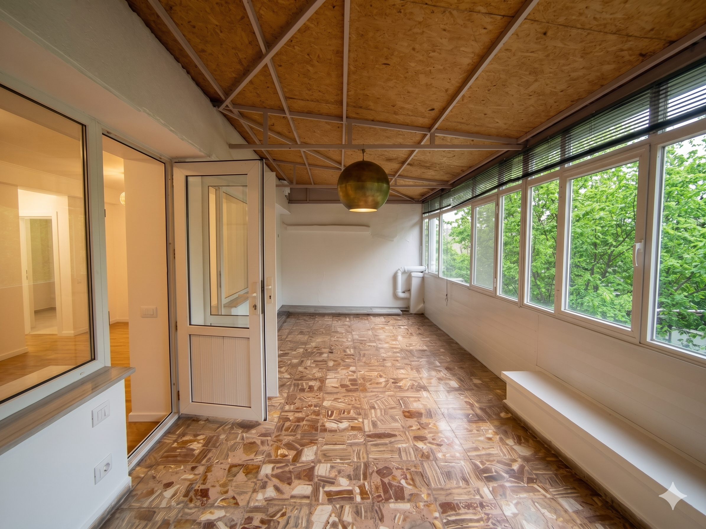 BEBEK'TE CADDEYE ADIM MESAFEDE  TEK TAPU 2 BAĞIMSIZ DAİRE - 7