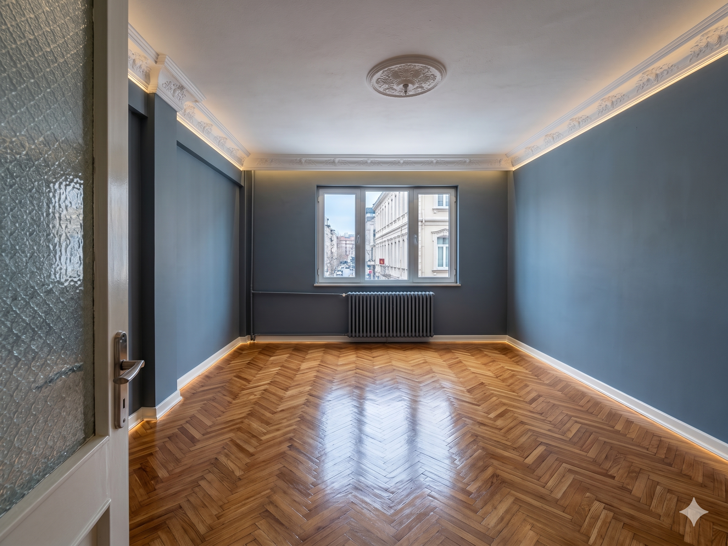 BEBEK'TE CADDEYE ADIM MESAFEDE  TEK TAPU 2 BAĞIMSIZ DAİRE - 12