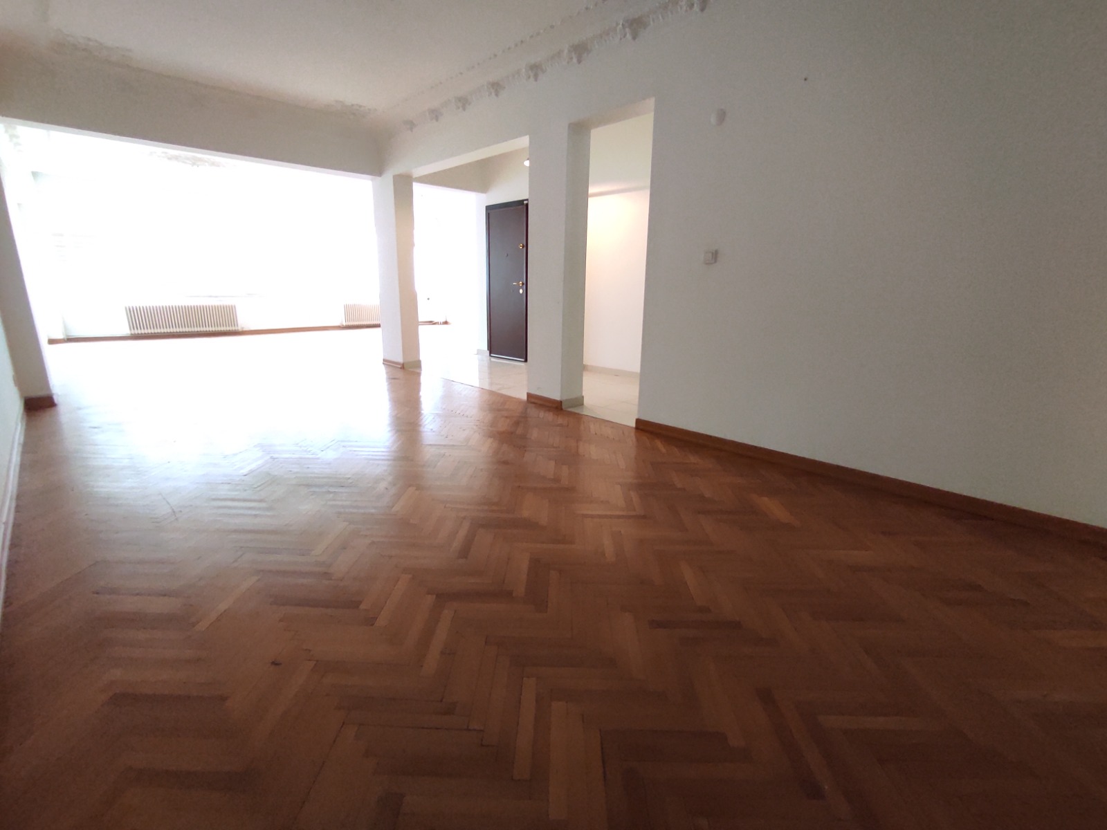 BEBEK'TE CADDEYE ADIM MESAFEDE  TEK TAPU 2 BAĞIMSIZ DAİRE - 8