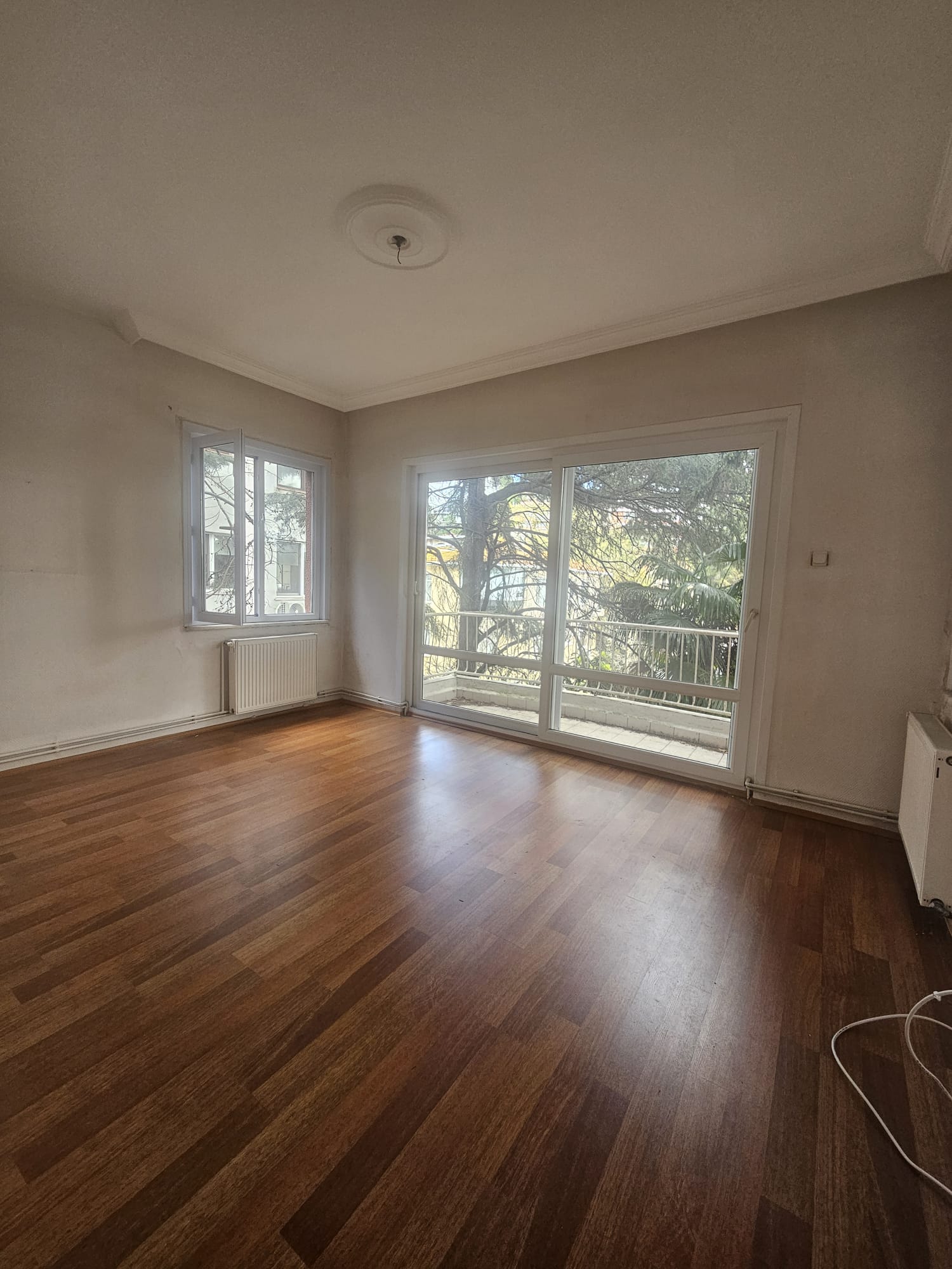 YENİKÖY'DE YAPI KREDİ KORUSUNA KOMŞU  2+1 ARA KAT DAİRE - 5