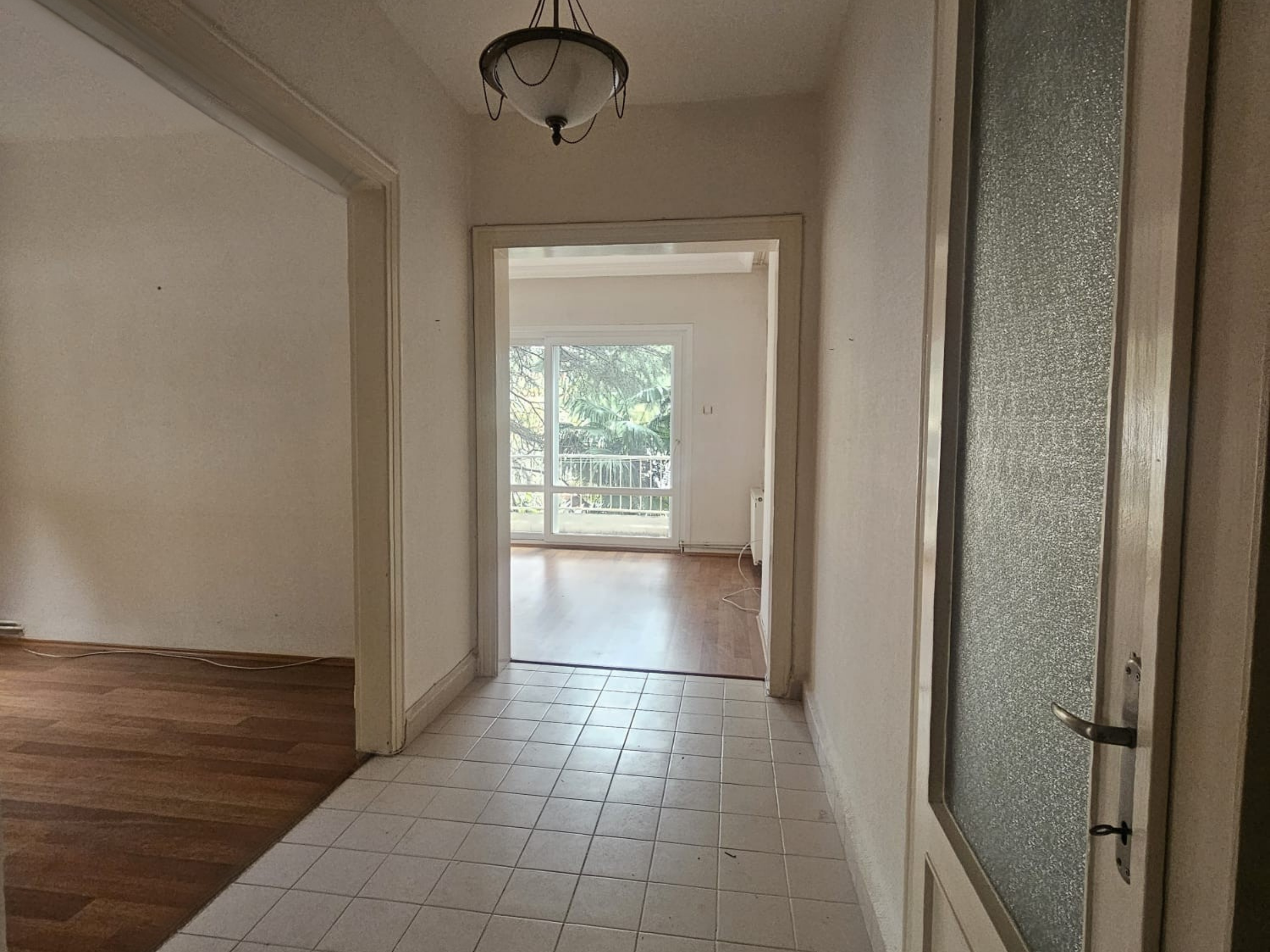 YENİKÖY'DE YAPI KREDİ KORUSUNA KOMŞU  2+1 ARA KAT DAİRE - 3