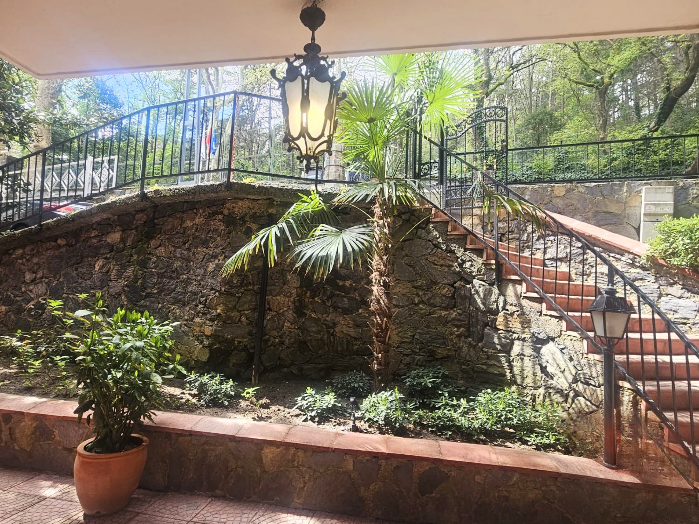 YENİKÖY'DE YAPI KREDİ KORUSUNA KOMŞU  2+1 ARA KAT DAİRE - 2