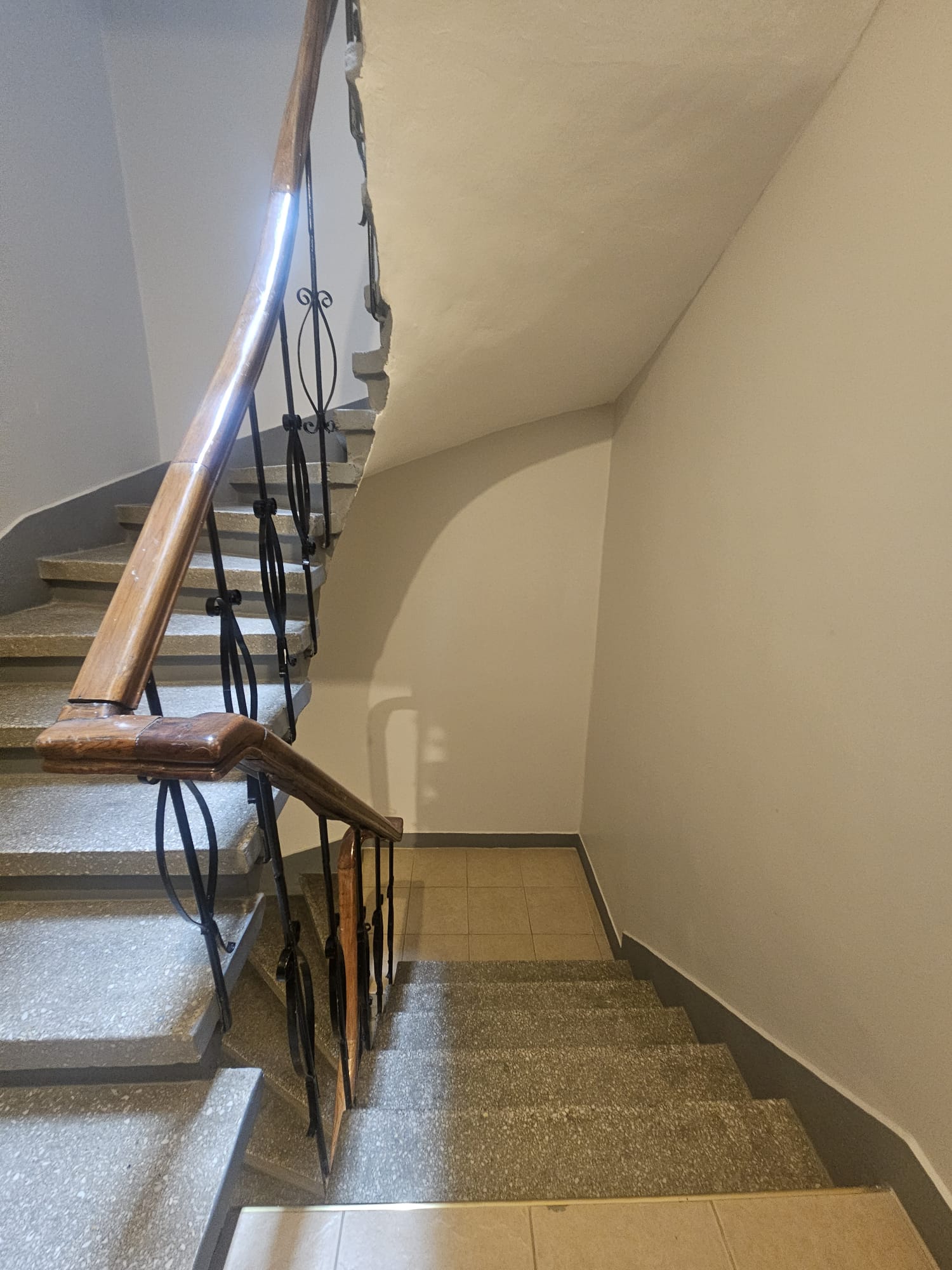 YENİKÖY'DE YAPI KREDİ KORUSUNA KOMŞU  2+1 ARA KAT DAİRE - 13