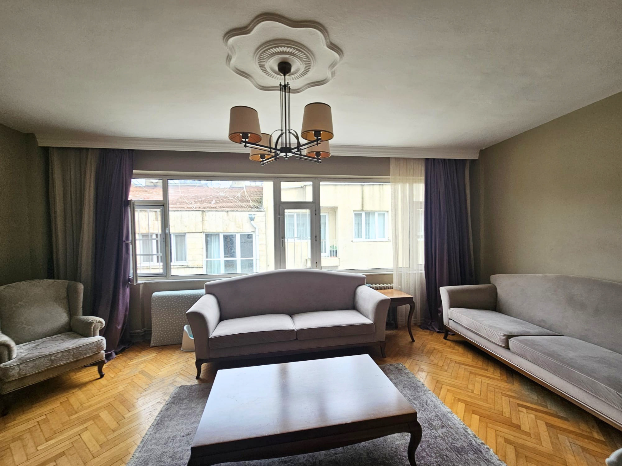 ŞİŞLİ PERİHAN SOKAK'TA ASANSÖRLÜ  3+1 DAİRE - 5