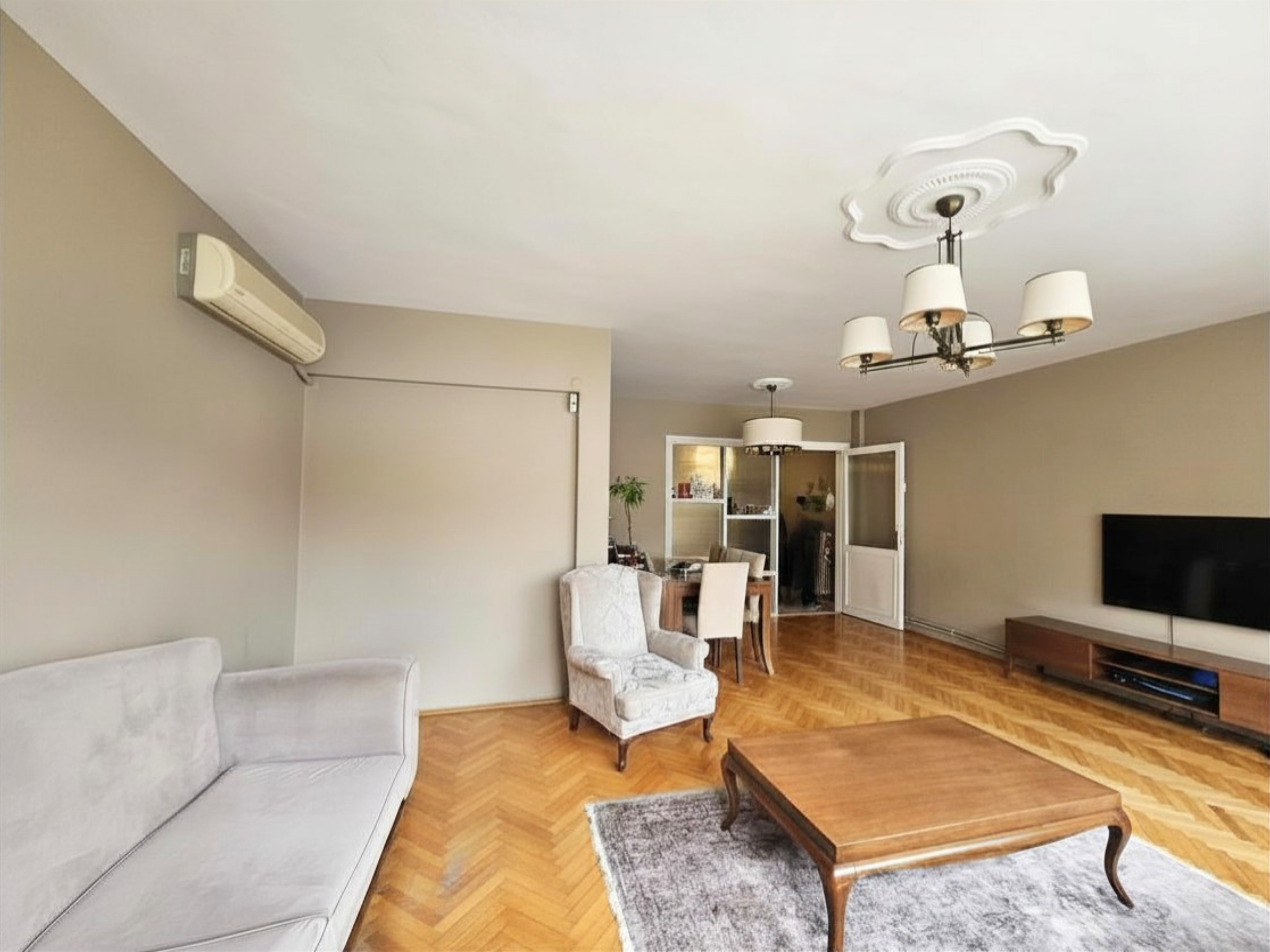 ŞİŞLİ PERİHAN SOKAK'TA ASANSÖRLÜ  3+1 DAİRE - 7