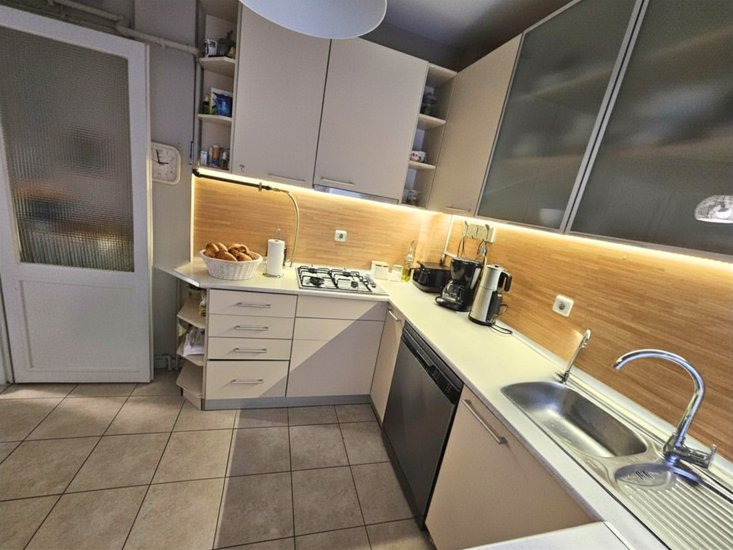 ŞİŞLİ PERİHAN SOKAK'TA ASANSÖRLÜ  3+1 DAİRE - 11