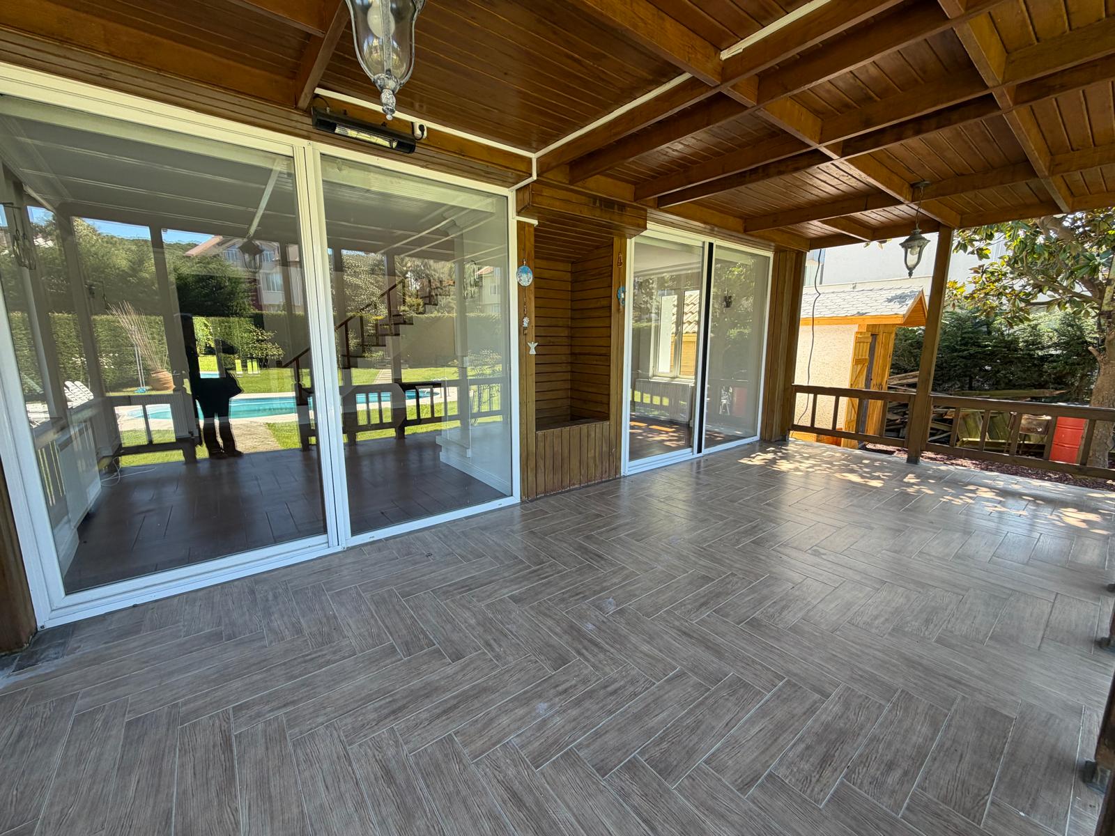 DEMİRCİKÖY SİNEMKÖY SİTESİNDE HAVUZLU 5+1 VİLLA - 14