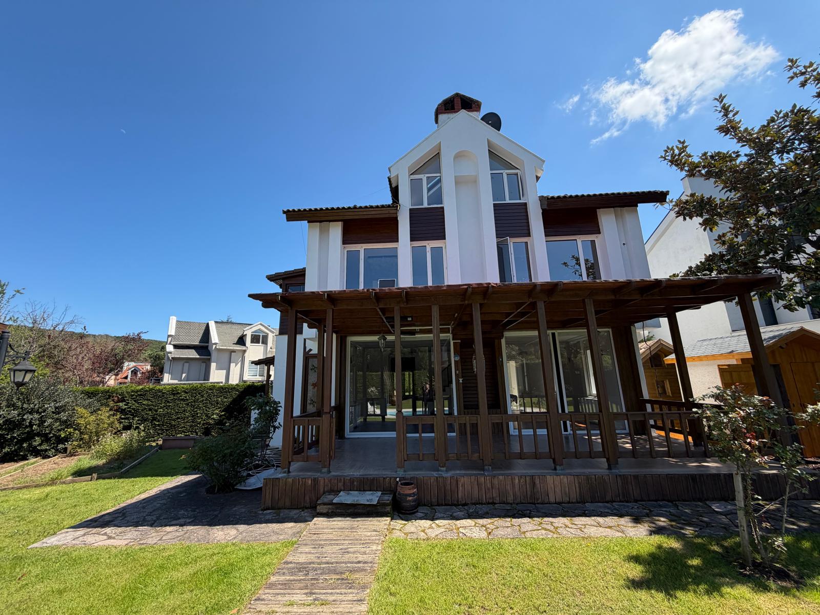 DEMİRCİKÖY SİNEMKÖY SİTESİNDE HAVUZLU 5+1 VİLLA - 19