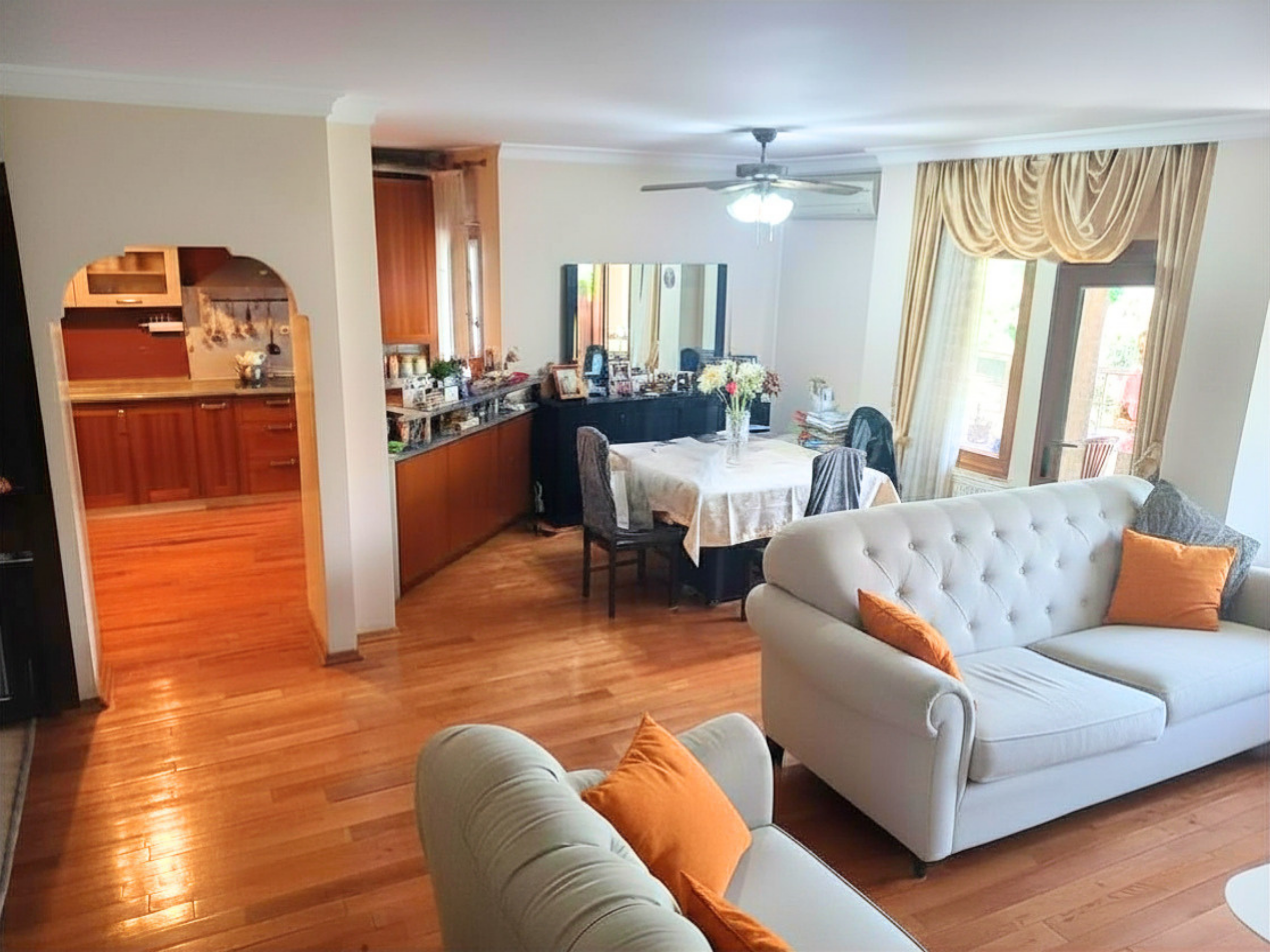 TARABYA SANATÇILAR SİTESİ SATILIK 4+2 TRİPLEKS - 2