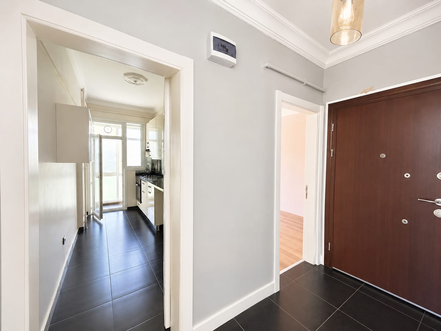 KIZ KULESİ VE BOĞAZ MANZARALI SATILIK 2+1 DAİRE - 9