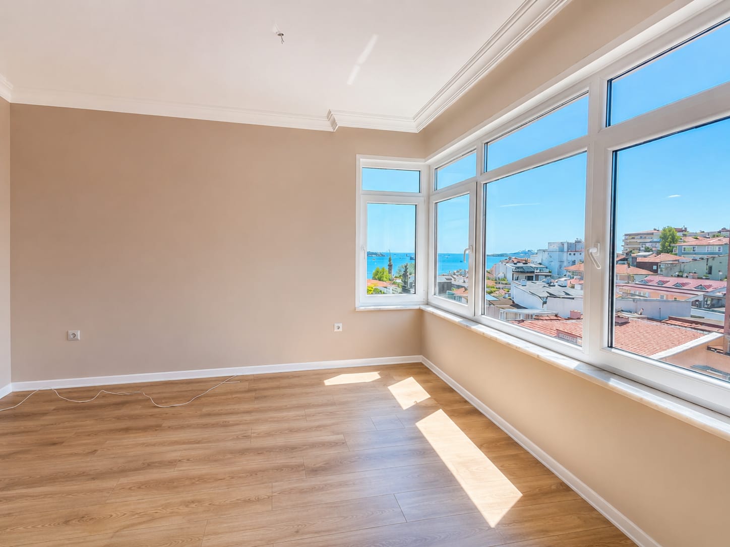 KIZ KULESİ VE BOĞAZ MANZARALI SATILIK 2+1 DAİRE - 14