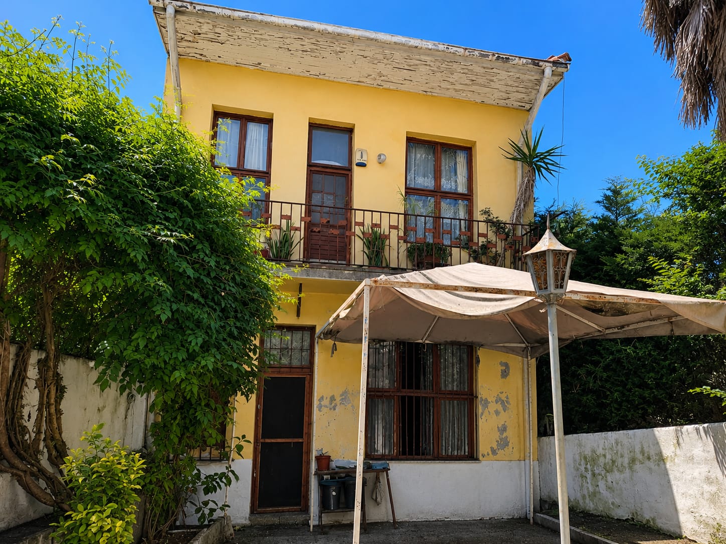 BÜYÜKDERE'NİN EN GÜZEL SOKAĞINDA SATILIK 3 KATLI TARİHİ MÜSTAKİL EV - 18