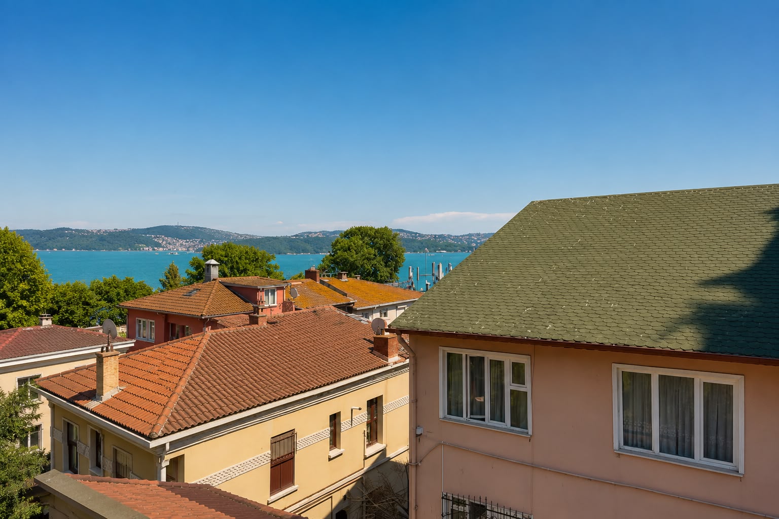 BÜYÜKDERE'NİN EN GÜZEL SOKAĞINDA SATILIK 3 KATLI TARİHİ MÜSTAKİL EV - 11