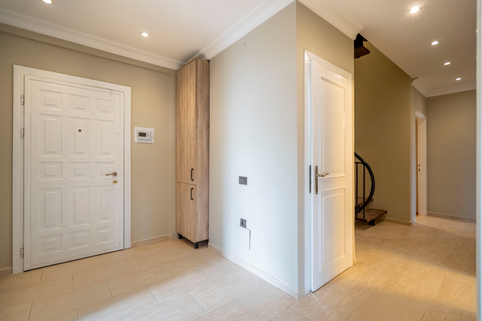 ETİLER PİRAMİT SİTESİ'NDE SATILIK YENİLENMİŞ ÇATI DUBLEKS - 9