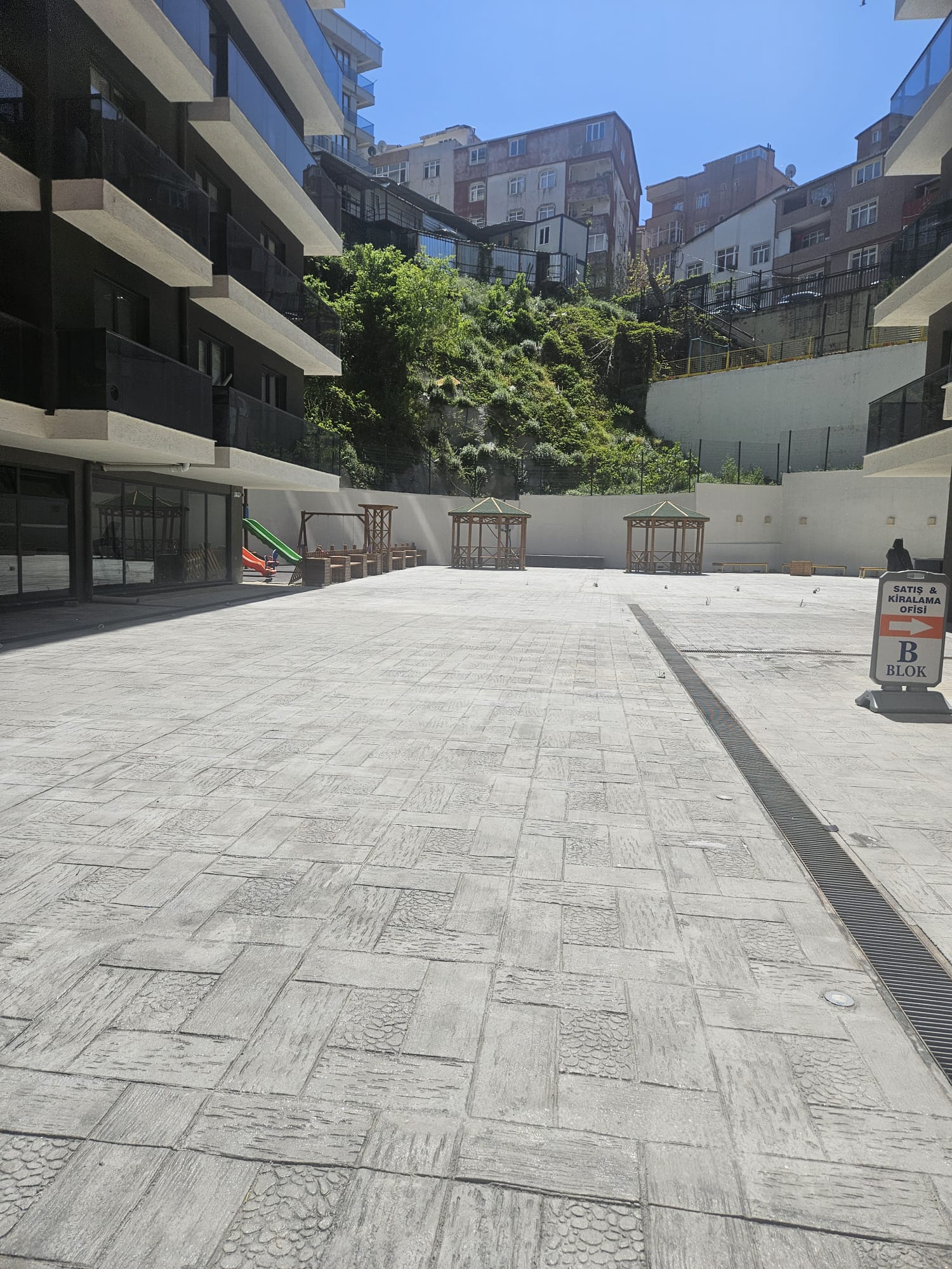 KAĞITHANE MARİ VADİ EVLERİNDE SATILIK  KÖŞE KONUMLU 3+1 RESIDENCE DAİRESİ - 18