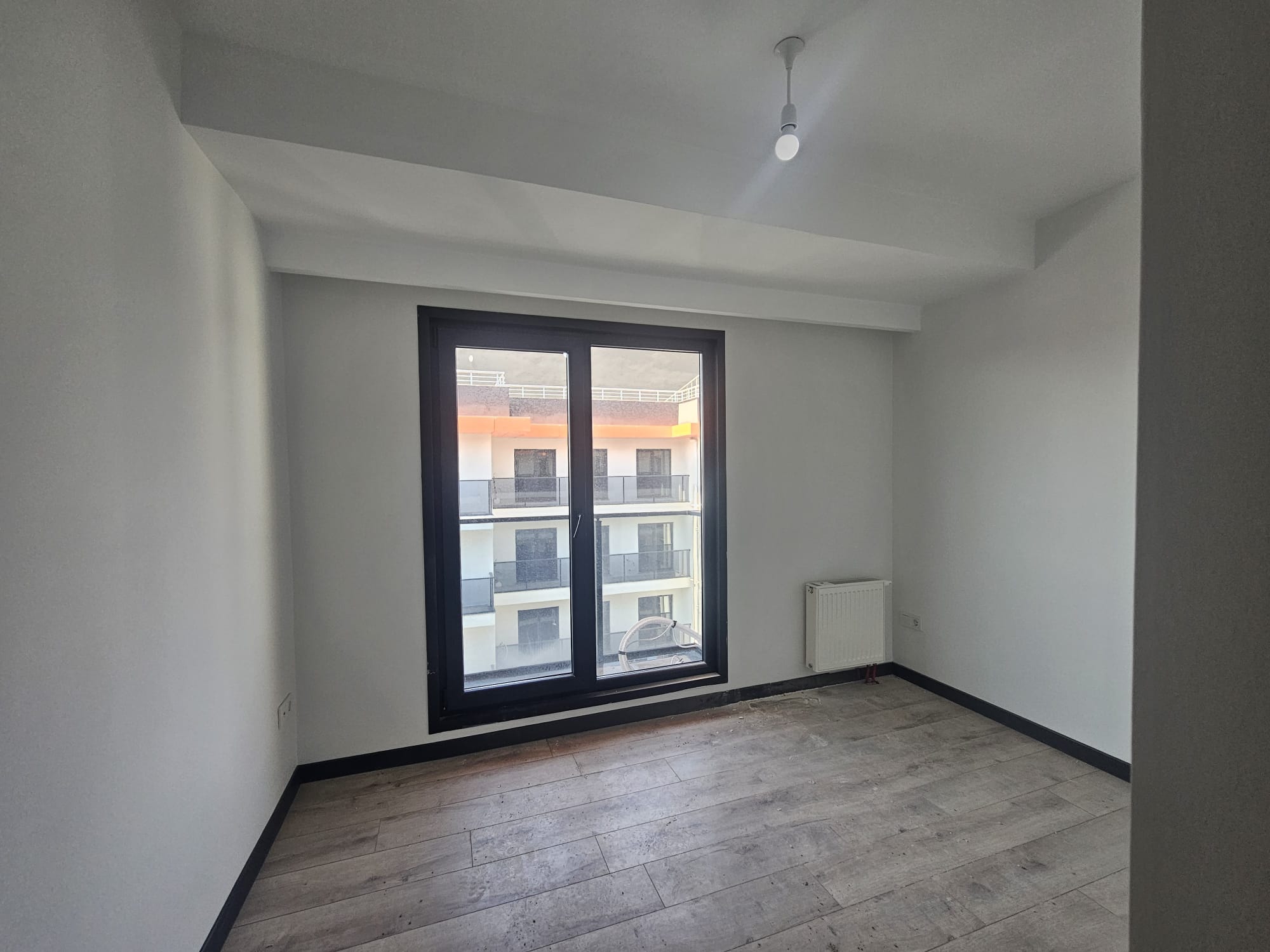 KAĞITHANE MARİ VADİ EVLERİNDE SATILIK  KÖŞE KONUMLU 3+1 RESIDENCE DAİRESİ - 11